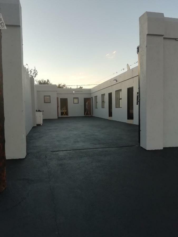 Fgm Guesthouse 2 阿尔伯顿 外观 照片
